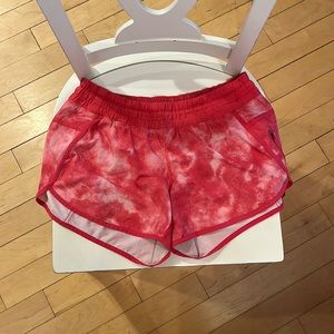 Lululemon tracker lined short 4”